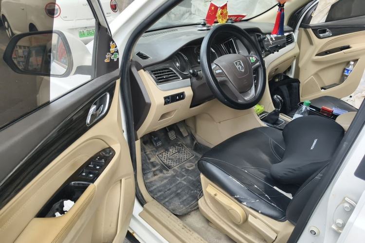 Used Baojun 730 2016 1.5L Manual Comfort Version 7 Seats China V Emission Standard Driver Seat