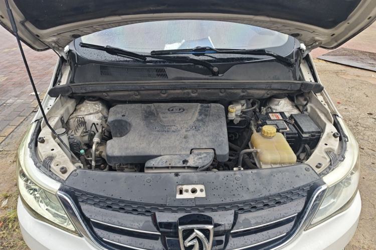 Used Baojun 730 2016 1.5L Manual Comfort Version 7 Seats China V Emission Standard Engine Bay