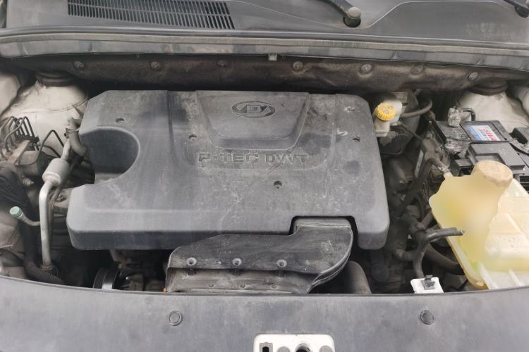 Used Baojun 730 2016 1.5L Manual Standard Version 7 Seats Engine Bay