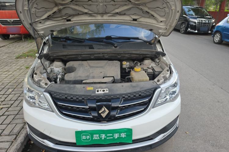 Used Baojun 730 2016 1.5L Manual Value Edition 7 Seats China V Emission Standard Engine Bay