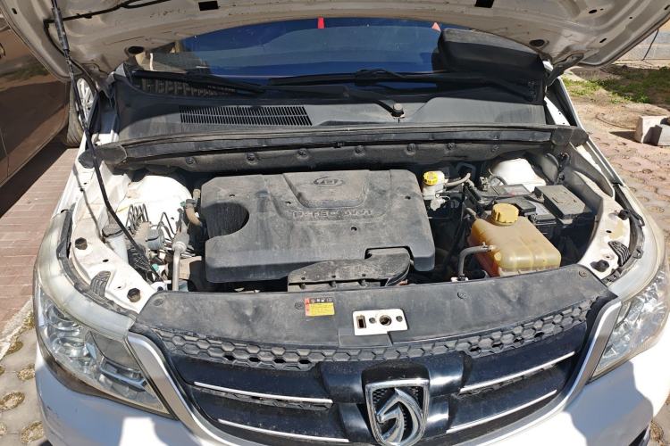 Used Baojun 730 2016 1.5L Manual Value Edition 5 Seats China V Emission Standard Engine Bay