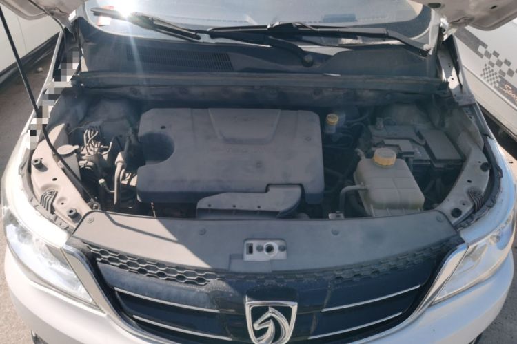 Used Baojun 730 2016 1.5L Manual Comfort Version 7 Seats China V Emission Standard Engine Bay