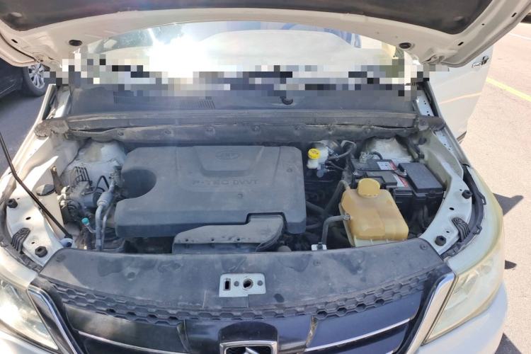 Used Baojun 730 2016 1.5L Manual Comfort Version 7 Seats China V Emission Standard Engine Bay
