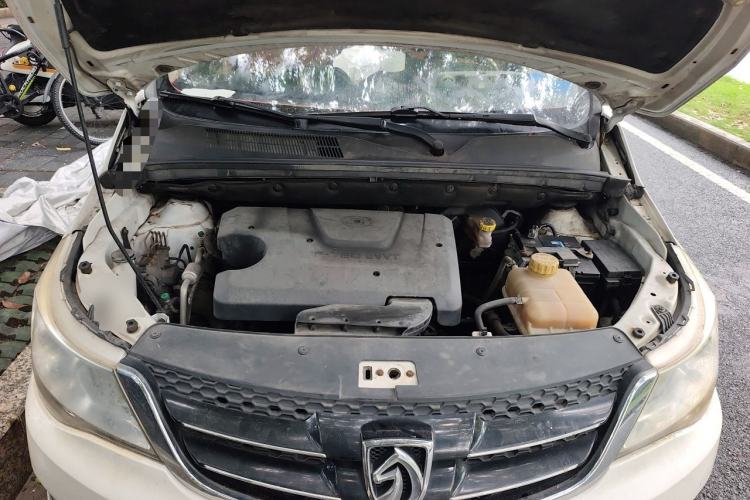 Used Baojun 730 2016 1.5L Manual Luxury Edition 7 Seats Engine Bay