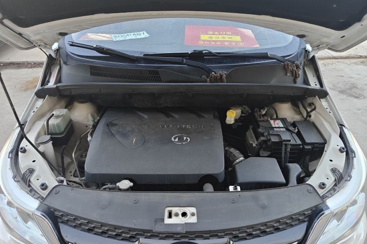 Used Baojun 730 2016 1.8L iAMT Comfort Version 7 Seats Engine Bay