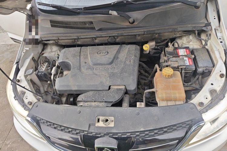 Used Baojun 730 2016 1.5L Manual Luxury Edition 7 Seats Engine Bay