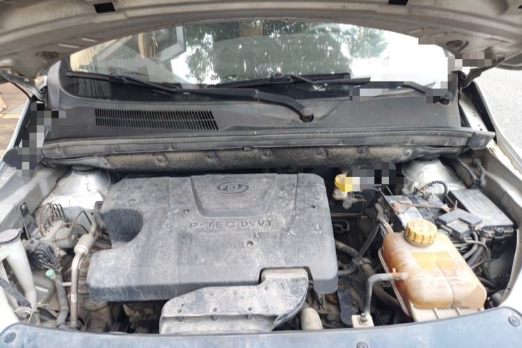 Used Baojun 730 2016 1.5L Manual Standard Version 7 Seats Engine Bay