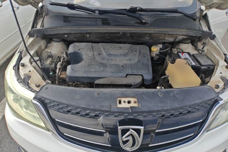 Used Baojun 730 2016 1.5L Manual Comfort Version 7 Seats China V Emission Standard Engine Bay