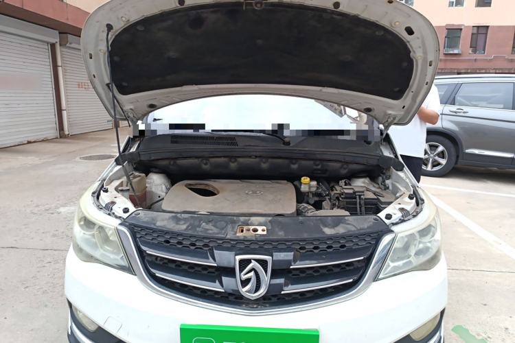 Used Baojun 730 2016 1.8L iAMT Luxury Model 7 Seats Engine Bay