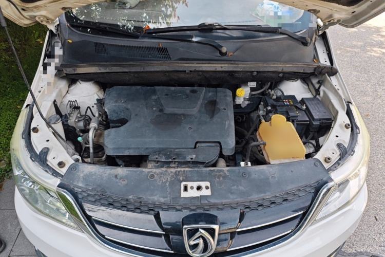 Used Baojun 730 2016 1.5L Manual Comfort Version 7 Seats China V Emission Standard Engine Bay