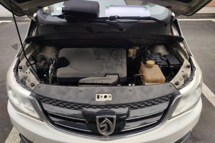 Used Baojun 730 2016 1.5L Manual Luxury Edition 7 Seats Engine Bay