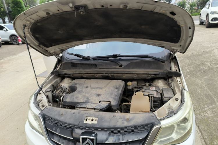 Used Baojun 730 2016 1.5L Manual Luxury Edition 7 Seats Engine Bay
