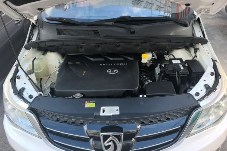 Used Baojun 730 2016 1.8L iAMT Comfort Version 7 Seats Engine Bay