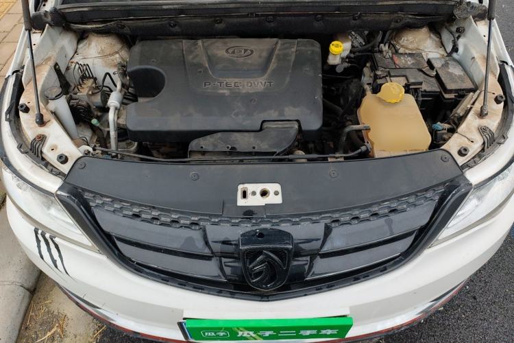 Used Baojun 730 2016 1.5L Manual Luxury Edition 7 Seats Engine Bay