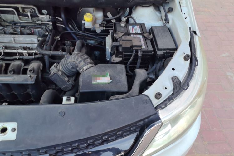 Used Baojun 730 2016 1.8L Manual Comfort Version 7 Seats Engine Bay Left
