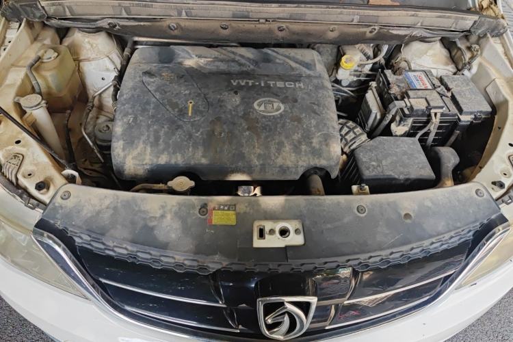Used Baojun 730 2016 1.8L Manual Luxury Edition 7 Seats Engine Bay