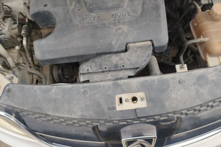 Used Baojun 730 2016 1.5L Manual Luxury Edition 7 Seats Engine Bay
