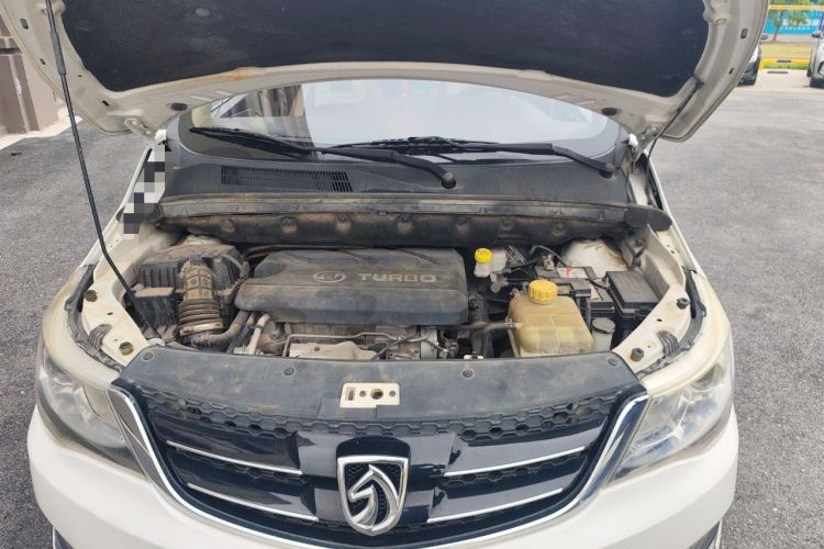 Used Baojun 730 2016 1.5T Manual Comfort Version 7 Seats Engine Bay