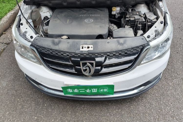 Used Baojun 730 2016 1.8L iAMT Luxury Model 7 Seats Engine Bay
