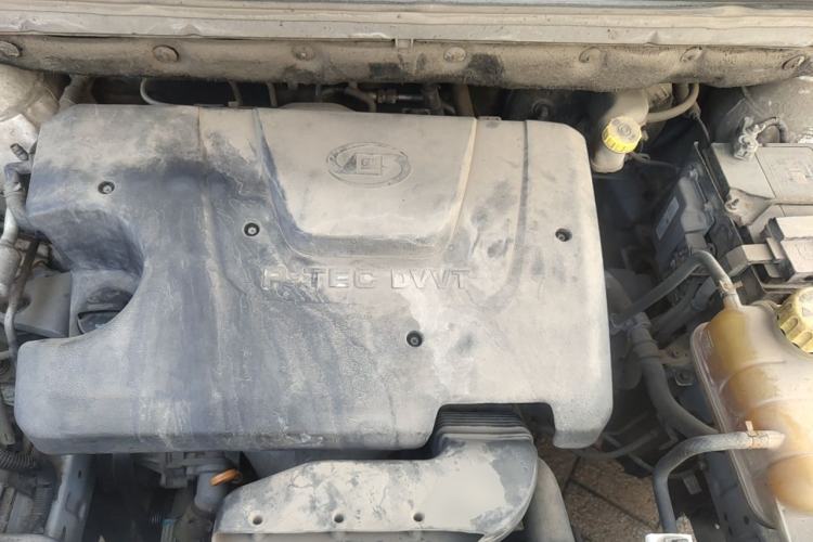 Used Baojun 730 2016 1.5L Manual Standard Version 7 Seats Engine Bay
