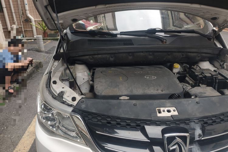 Used Baojun 730 2016 1.8L iAMT Luxury Model 7 Seats Engine Bay Right