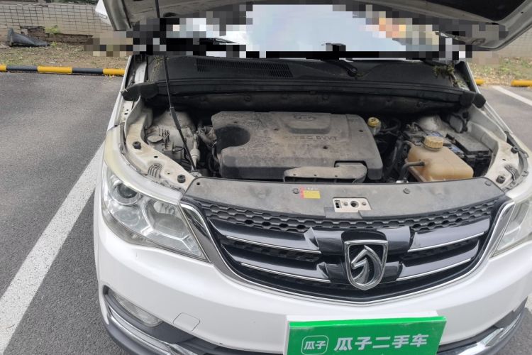 Used Baojun 730 2016 1.5L Manual Comfort Version 7 Seats China V Emission Standard Engine Bay Right