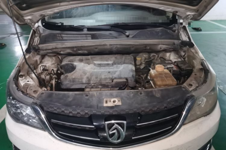 Used Baojun 730 2016 1.5L Manual Comfort Version 7 Seats China V Emission Standard Engine Bay