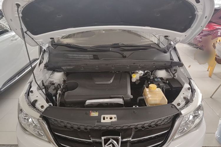 Used Baojun 730 2016 1.5L Manual Comfort Version 7 Seats China V Emission Standard Engine Bay
