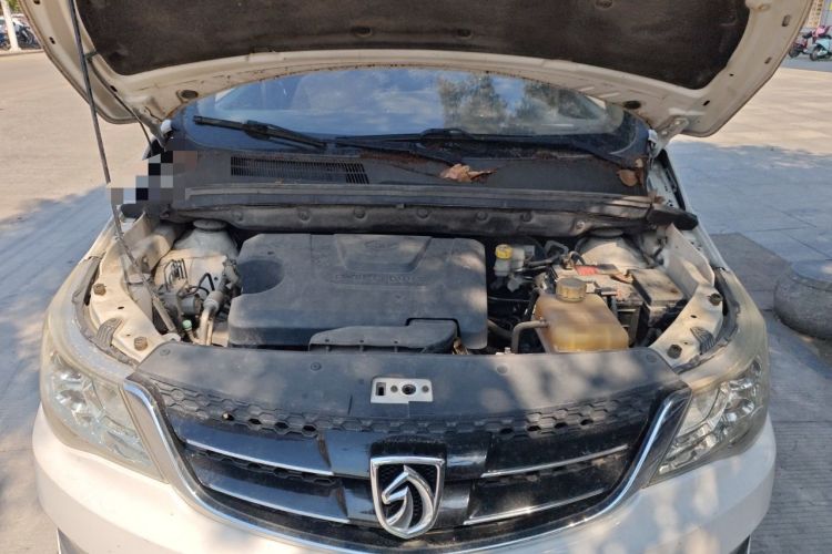 Used Baojun 730 2016 1.5L Manual Comfort Version 7 Seats China V Emission Standard Engine Bay