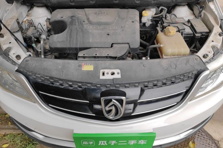 Used Baojun 730 2016 1.5L Manual Value Edition 5 Seats China V Emission Standard Engine Bay