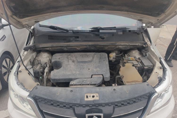 Used Baojun 730 2016 1.5L Manual Luxury Edition 7 Seats Engine Bay