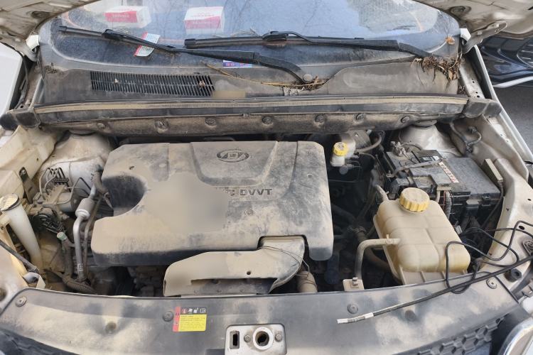 Used Baojun 730 2016 1.5L Manual Standard Version 5 Seats Engine Bay