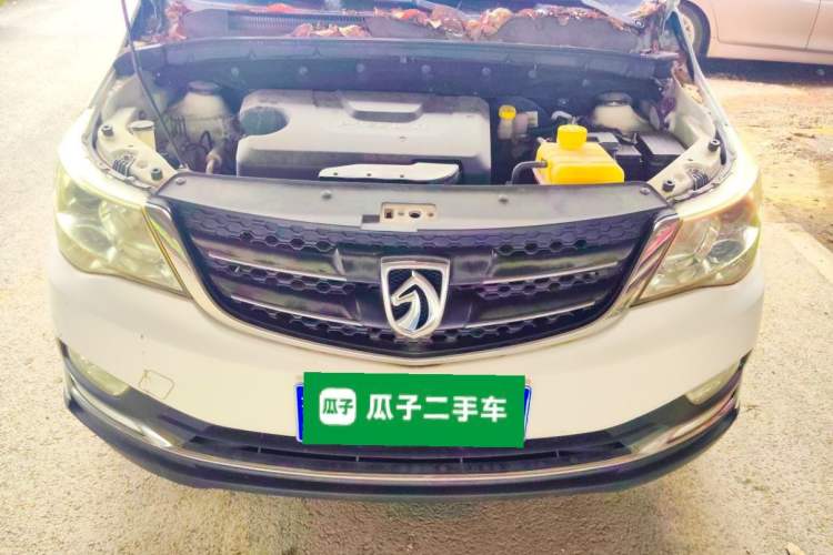 Used Baojun 730 2016 1.5L Manual Comfort Version 7 Seats China V Emission Standard Engine Bay