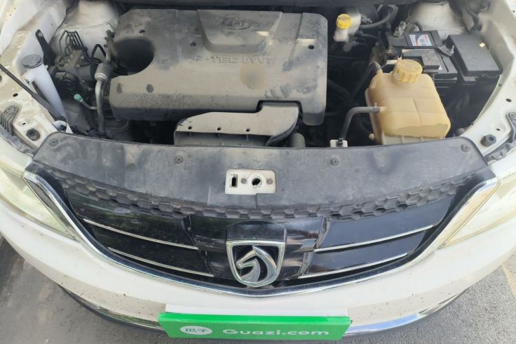 Used Baojun 730 2016 1.5L Manual Luxury Edition 7 Seats Engine Bay