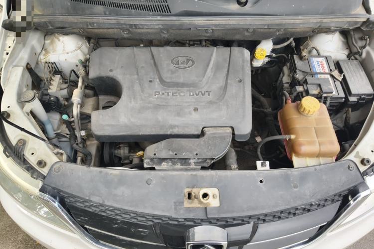 Used Baojun 730 2016 1.5L Manual Comfort Version 7 Seats China V Emission Standard Engine Bay