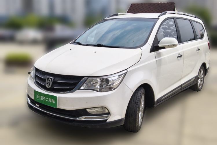 Baojun 730 2016 1.5L Manual Comfort Version 7 Seats China V Emission Standard usado Guazi used car, China used car export, Used car for sale, Used cars, Cheapest cars for sale