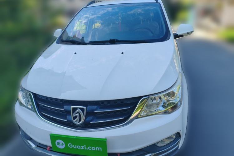 Used Baojun 730 2016 1.5L Manual Comfort Version 7 Seats China V Emission Standard Exterior 1