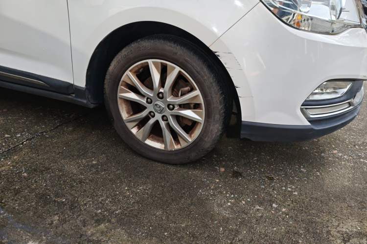 Used Baojun 730 2016 1.5L Manual Comfort Version 7 Seats China V Emission Standard Exterior 1