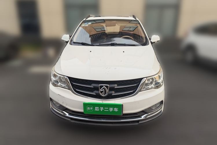 Used Baojun 730 2016 1.5T Manual Luxury Edition 7 Seats Exterior 1