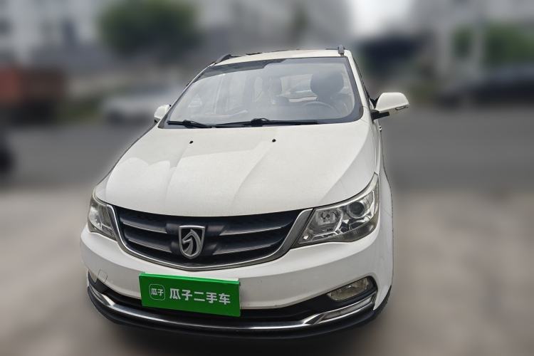 Used Baojun 730 2016 1.5L Manual Comfort Version 7 Seats China V Emission Standard Exterior 1