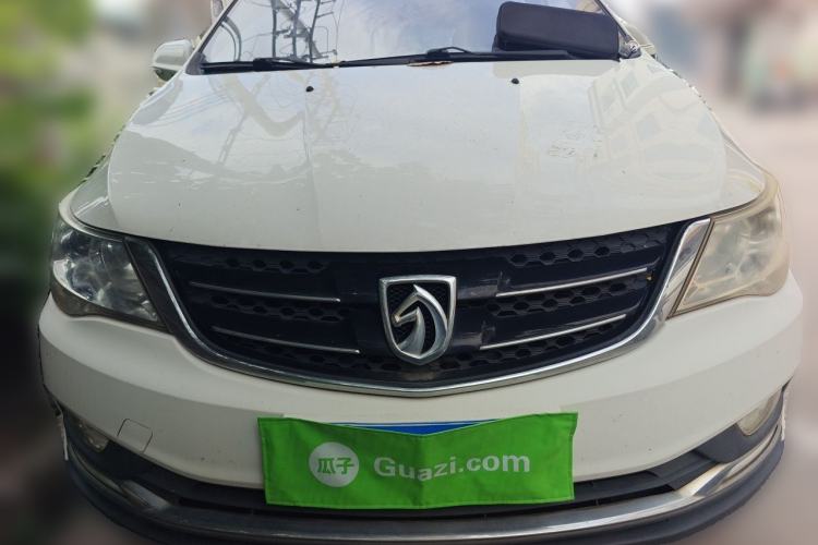 Used Baojun 730 2016 1.5L Manual Comfort Version 7 Seats China V Emission Standard Exterior 1
