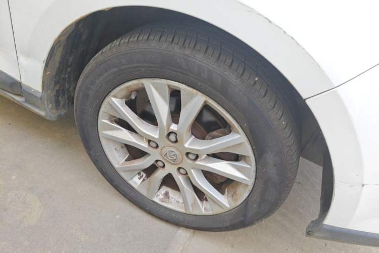 Used Baojun 730 2016 1.5L Manual Comfort Version 7 Seats China V Emission Standard Exterior 1
