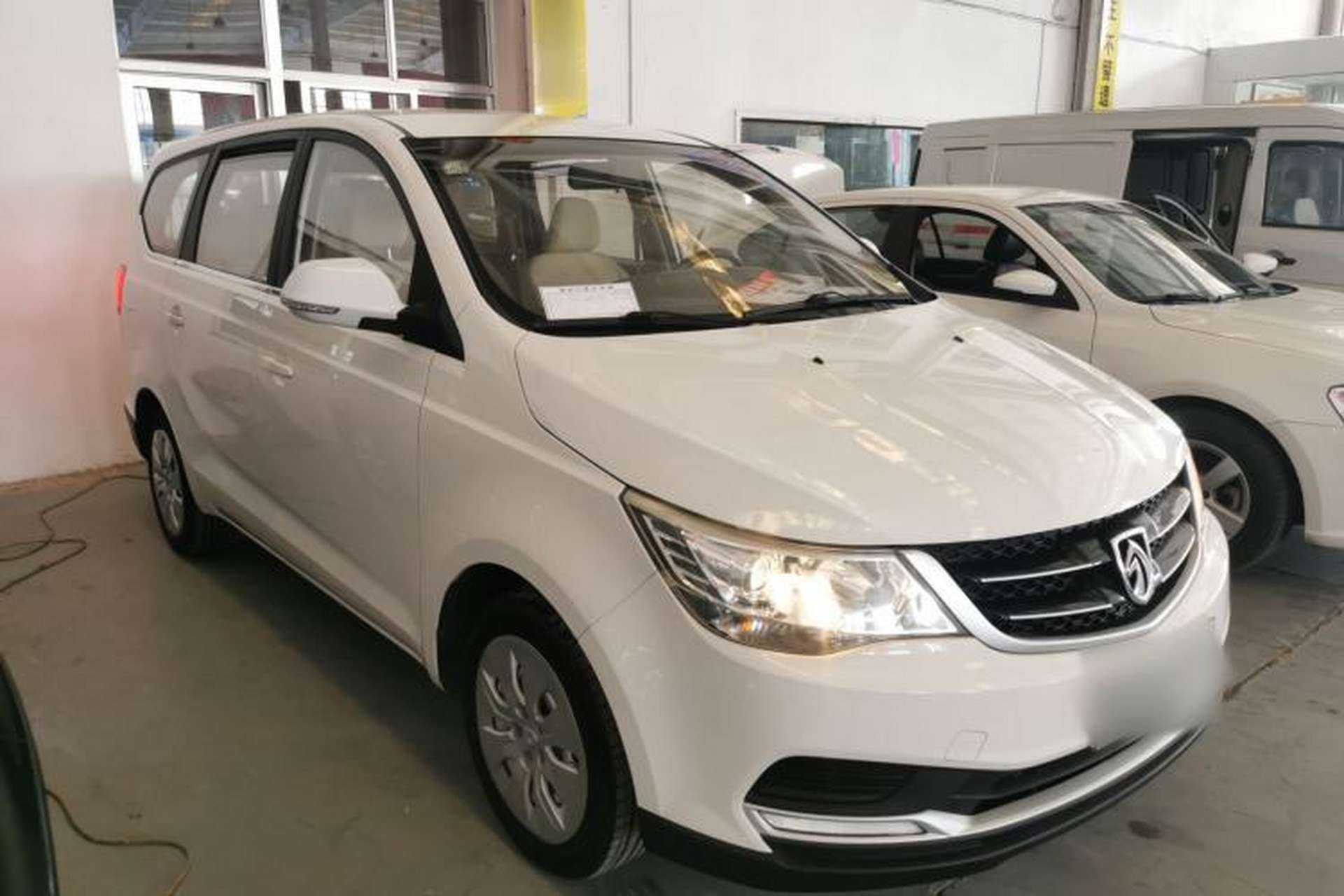 Used Baojun 730 2016 1.5L Manual Value Edition 7 Seats China V Emission Standard Exterior 1