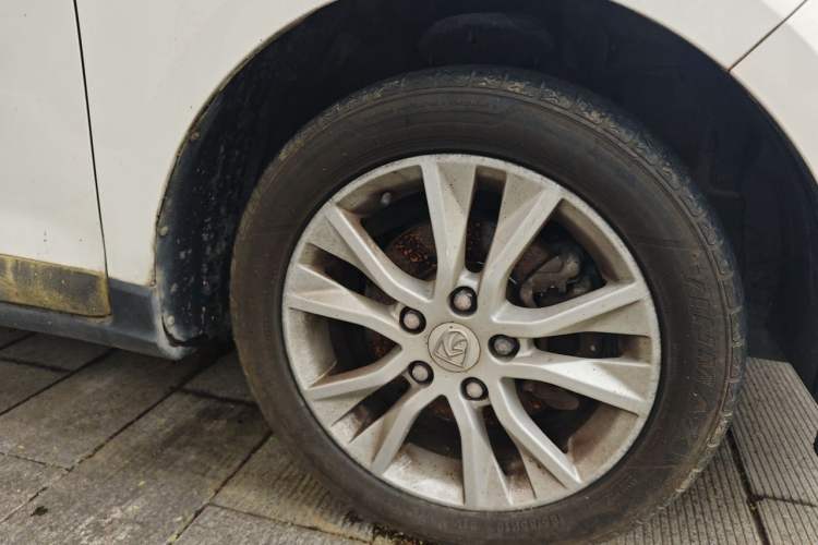 Used Baojun 730 2016 1.5L Manual Comfort Version 7 Seats China V Emission Standard Exterior 1