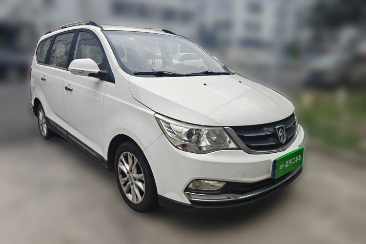 Used Baojun 730 2016 1.5L Manual Comfort Version 7 Seats China V Emission Standard Exterior 2