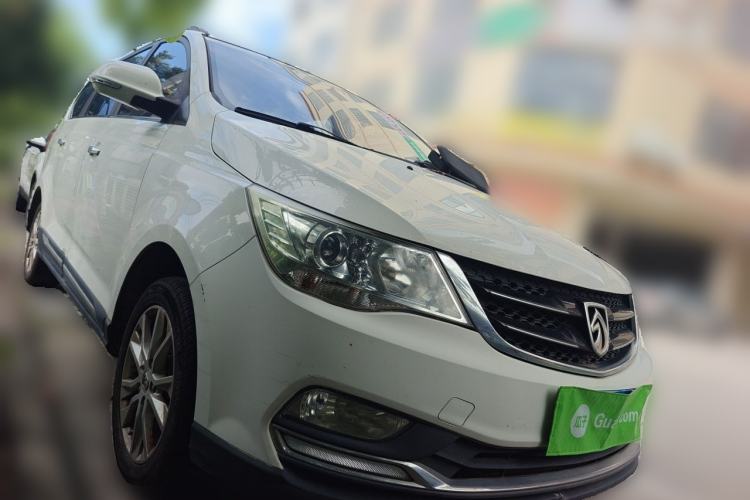 Used Baojun 730 2016 1.5L Manual Comfort Version 7 Seats China V Emission Standard Exterior 2