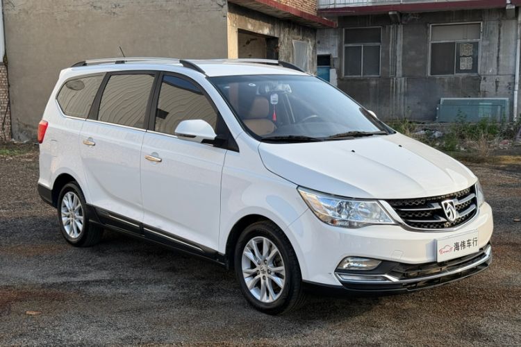 Used Baojun 730 2016 1.5L Manual Comfort Version 7 Seats China V Emission Standard Exterior 2