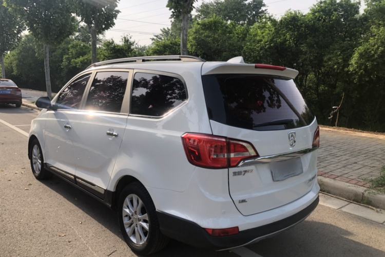 Used Baojun 730 2016 1.8L iAMT Luxury Model 7 Seats Exterior 2