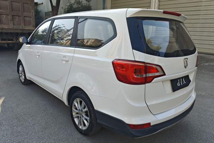 Used Baojun 730 2016 Revised 1.5L Manual Standard Version 7 Seats China V Emission Standard Exterior 3