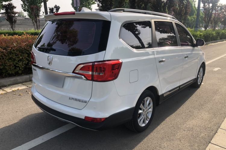 Used Baojun 730 2016 1.8L iAMT Luxury Model 7 Seats Exterior 3